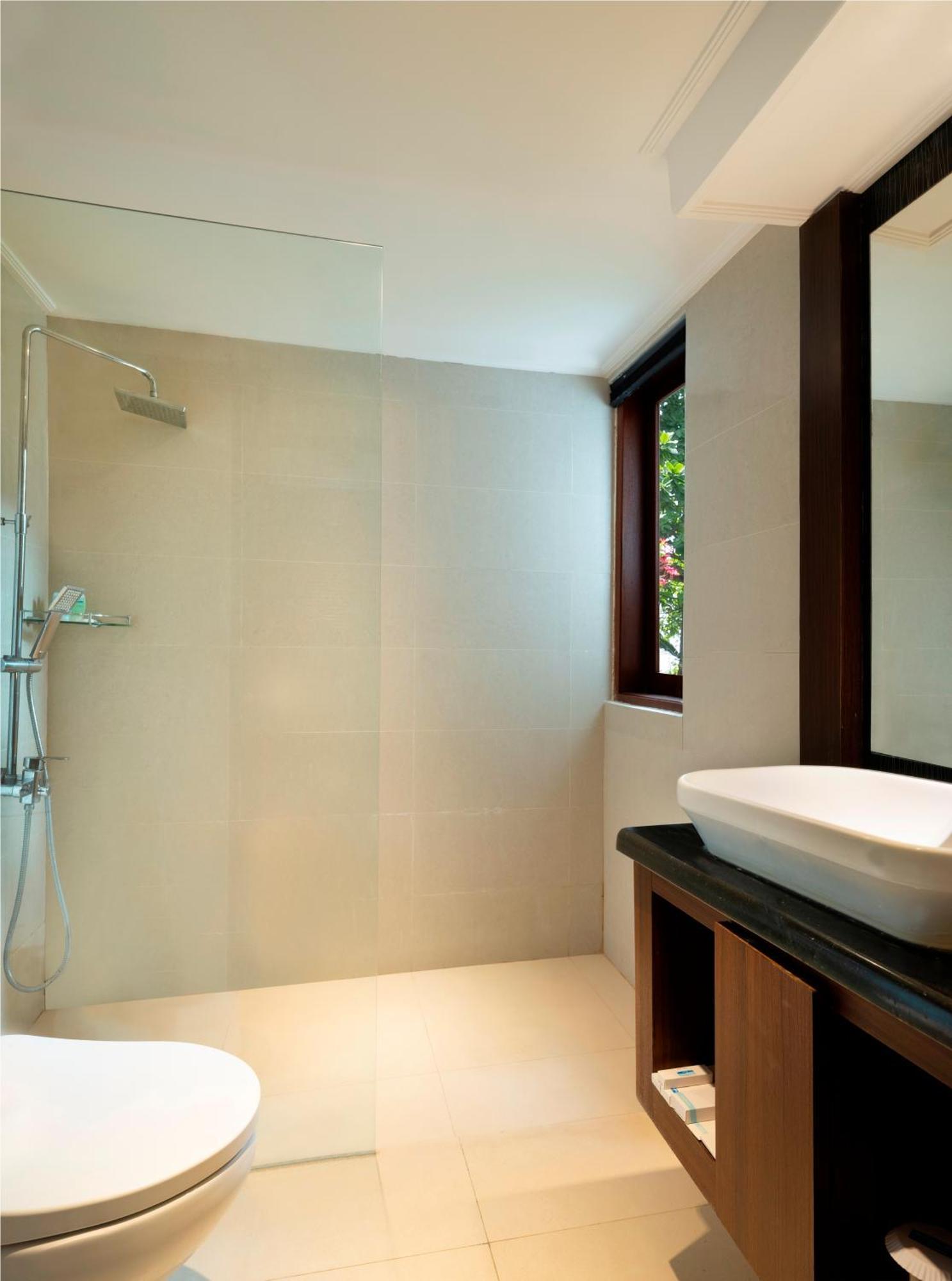 Mangsit Suites By Holiday Resort Lombok Exterior foto